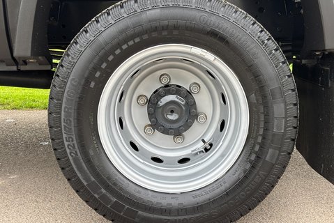 Iveco Daily 70C18V Welfare Unit - Tail Lift / Toilet / 7 Seats / Air Con 38