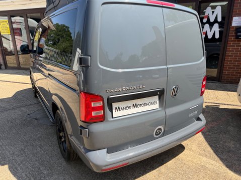 Volkswagen Transporter T6 CAMPER - VERSIONS PIONEER 4 BERTH POP TOP 3