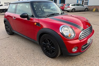 Mini Hatch COOPER D - PART EXCHANGE TO CLEAR -£20 ROAD TAX -MOT SEPT 2027