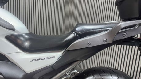 Honda NC700 2012 ONLY 19K NEW MOT 47BHP A2 READY SERVICED COMMUTER BIKE 51