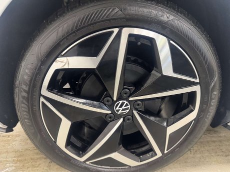 Volkswagen ID.3 ID3 Life 5dr 9