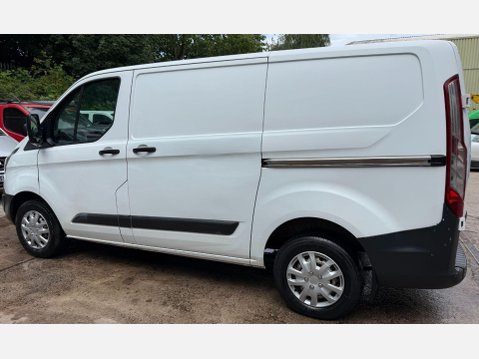 Ford Transit Custom 2.2 TDCi 270 Panel Van 5dr Diesel Manual L1 H1 (186 g/km, 123 bhp) 36