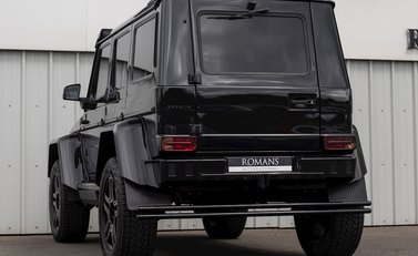 Mercedes-Benz G Series 4x4² Brabus 3