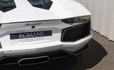 Lamborghini Aventador LP700-4 Roadster 31