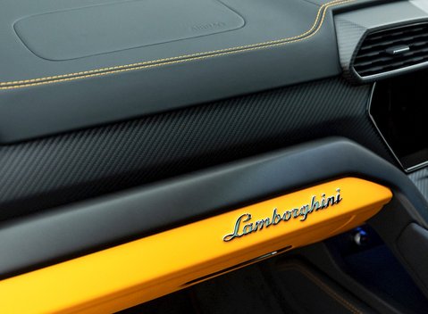 Lamborghini Urus S 18