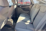 Ford Focus LX 16V.. CREAM UPHOLSTERY.. IDEAL FAMILY CAR.. NEW MOT 6