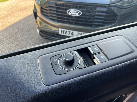 Ford Transit Custom 2.0 300 EcoBlue Limited L2 H1 Euro 6 (s/s) 5dr 39