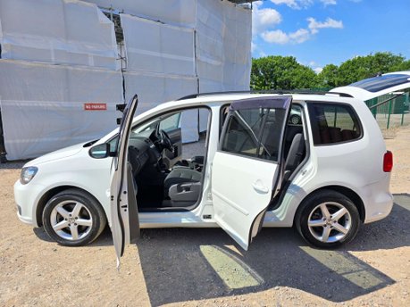 Volkswagen Touran 1.4 TSI BlueMotion Tech SEL MPV 5dr Petrol DSG Euro 6 (s/s) (150 ps) 37