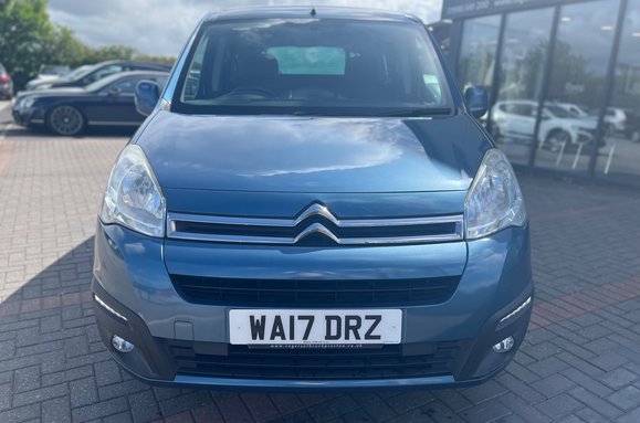 Citroen Berlingo Multispace 1.6 BlueHDi Feel Multispace MPV Wheel Chair Ramp 5