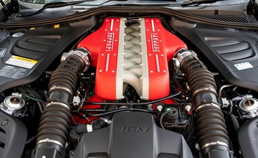 Ferrari GTC4 Lusso 18