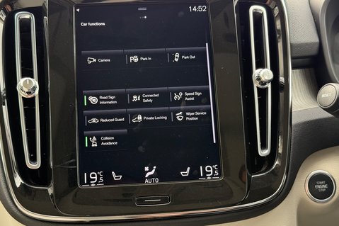 Volvo XC40 B4 INSCRIPTION MHEV 48