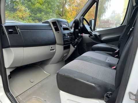 Mercedes-Benz Sprinter 2.1 311 CDI Luton 3dr Diesel Manual RWD L3 (109 bhp) 27