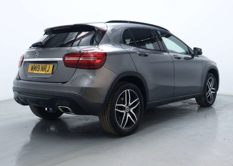 Mercedes-Benz GLA 1.6 GLA180 Urban Edition SUV 5dr Petrol 7G-DCT Euro 6 (s/s) (122 ps) 12