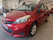 Toyota Yaris 1.33 Dual VVT-i TR Euro 5 5dr 3