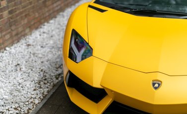 Lamborghini Aventador LP700-4 20