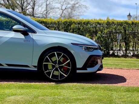 Volkswagen Golf GTI CLUBSPORT TSI DSG 27