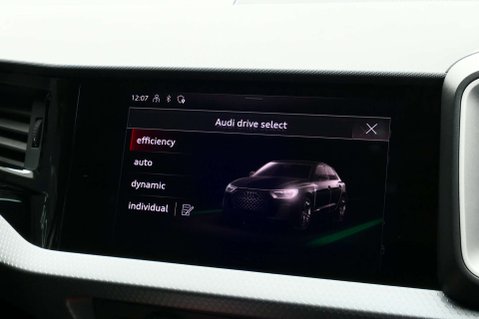 Audi A1 1.0 A1 Sportback 30 TFSI Sport Semi-Auto 5dr 38