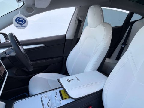 Tesla Model 3 Model 3 Performance AWD 4WD 4dr 64