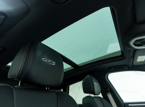 Porsche Macan GTS 11