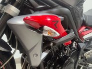 Triumph Street Triple R 2014 ONLY 15K NEW MOT ARROW EXHAUST VERY CLEAN NAKED 31