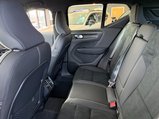 Volvo XC40 2.0 B4 MHEV Plus Dark DCT Auto Euro 6 (s/s) 5dr 17