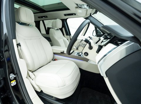 Land Rover Range Rover P510e First Edition 10