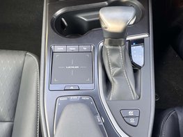 Lexus Ux 2.0 UX 250h 4x2 CVT 5dr 66