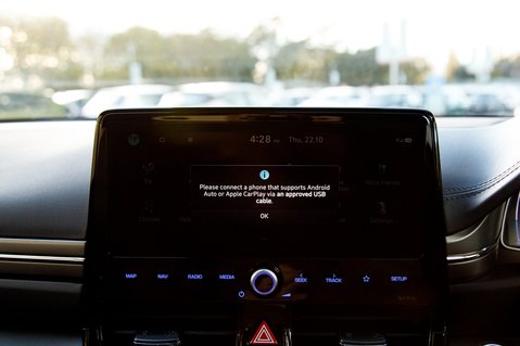 Hyundai IONIQ PREMIUM 24