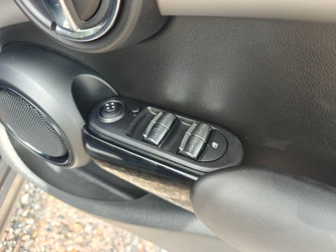 Mini Hatch 1.5 Cooper Auto Euro 6 (s/s) 5dr 62