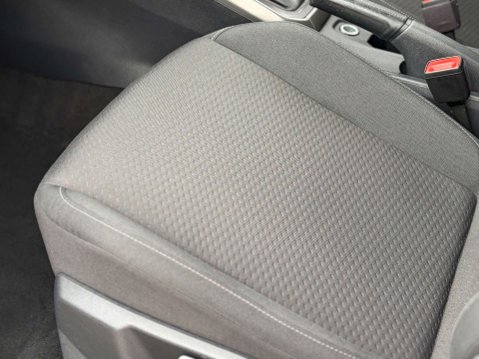 Volkswagen Polo 1.0 Polo SE TSi Semi-Auto 5dr 47