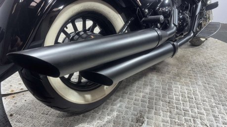 Suzuki Intruder 800 VL 2015 26K CUSTOM LOOKS MOT SERVICED CRUISER BIKE 800CC A2 29