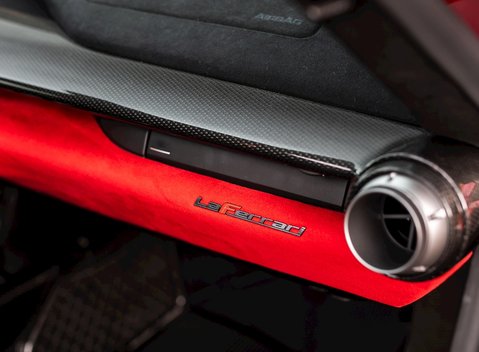 Ferrari LaFerrari 22