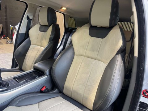 Land Rover Range Rover Evoque 2.0 Range Rover Evoque SE Tech TD4 4WD 5dr 68
