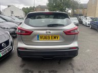 Nissan Qashqai DIG-T ACENTA PREMIUM 7