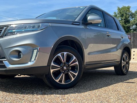 Suzuki Vitara SZ5 BOOSTERJET MHEV 17