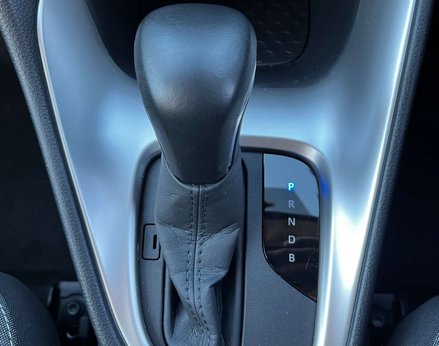 Toyota Yaris 1.5 Yaris Design HEV CVT 5dr 55