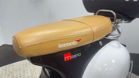 Lexmoto Milano 2020 2K GOOD RUNNING PROJECT SCOOTER 125CC LEARNER BIKE 28