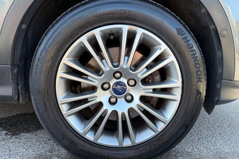 Ford Kuga TITANIUM TDCI 2WD - 10 SERVICES - NEW MOT - NEW DISCS AND PADS ALL ROUND 49