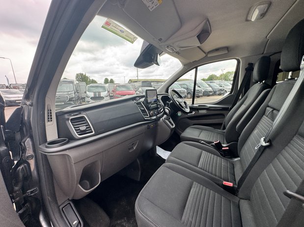 Ford Transit Custom Crew Cab AUTO SWB L1H1 Low Roof Limited 320 Air Con Alloys Nav Euro 6 14