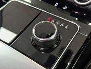 Land Rover Range Rover Velar 2.0 D180 R-Dynamic SE SUV 5dr Diesel Auto 4WD Euro 6 (s/s) (180 ps) 43