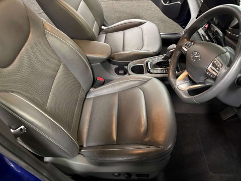 Hyundai IONIQ 1.6 IONIQ Premium SE FHEV Semi-Auto 5dr 12