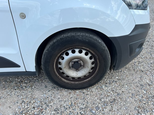 Ford Transit Connect LWB L2H1 Low Roof Air Con EURO 6 NO VAT 16