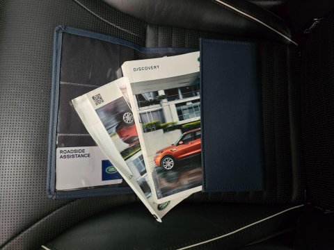 Land Rover Discovery 3.0 TD V6 HSE Luxury Auto 4WD Euro 6 (s/s) 5dr 58