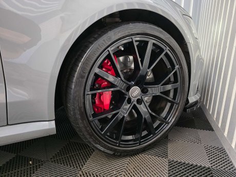 Audi RS6 4.0 TFSI V8 Performance Estate 5dr Petrol Tiptronic quattro Euro 6 (s/s) (6 28