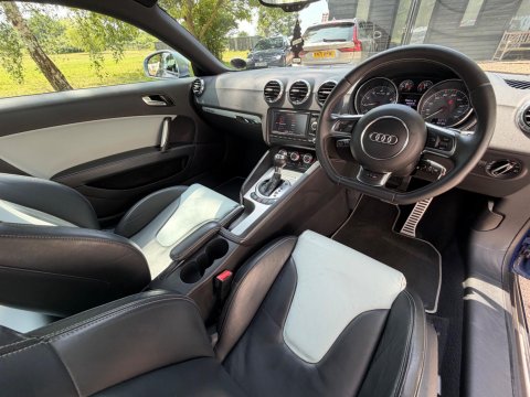 Audi TT TTS TFSI QUATTRO 23