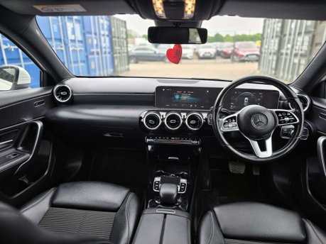 Mercedes-Benz A Class 1.5 A180d Sport (Executive) Hatchback 5dr Diesel 7G-DCT Euro 6 (s/s) (116 p 15