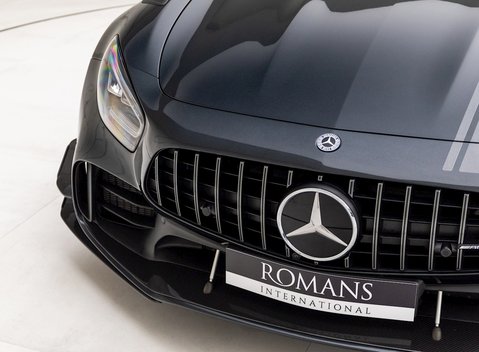 Mercedes-Benz AMG GT R GT R Pro 21