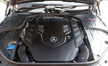Mercedes-Benz S Class AMG Line Coupe 29