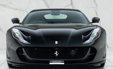 Ferrari 812 Superfast 4