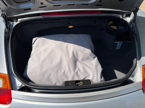 Porsche Boxster 2.7 986 2dr 74